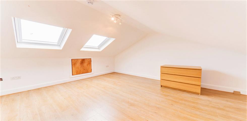 			NEW INSTRUCTION , 1 Bedroom, 1 bath, 1 reception Flat			 High Road, WILLESDEN GREEN